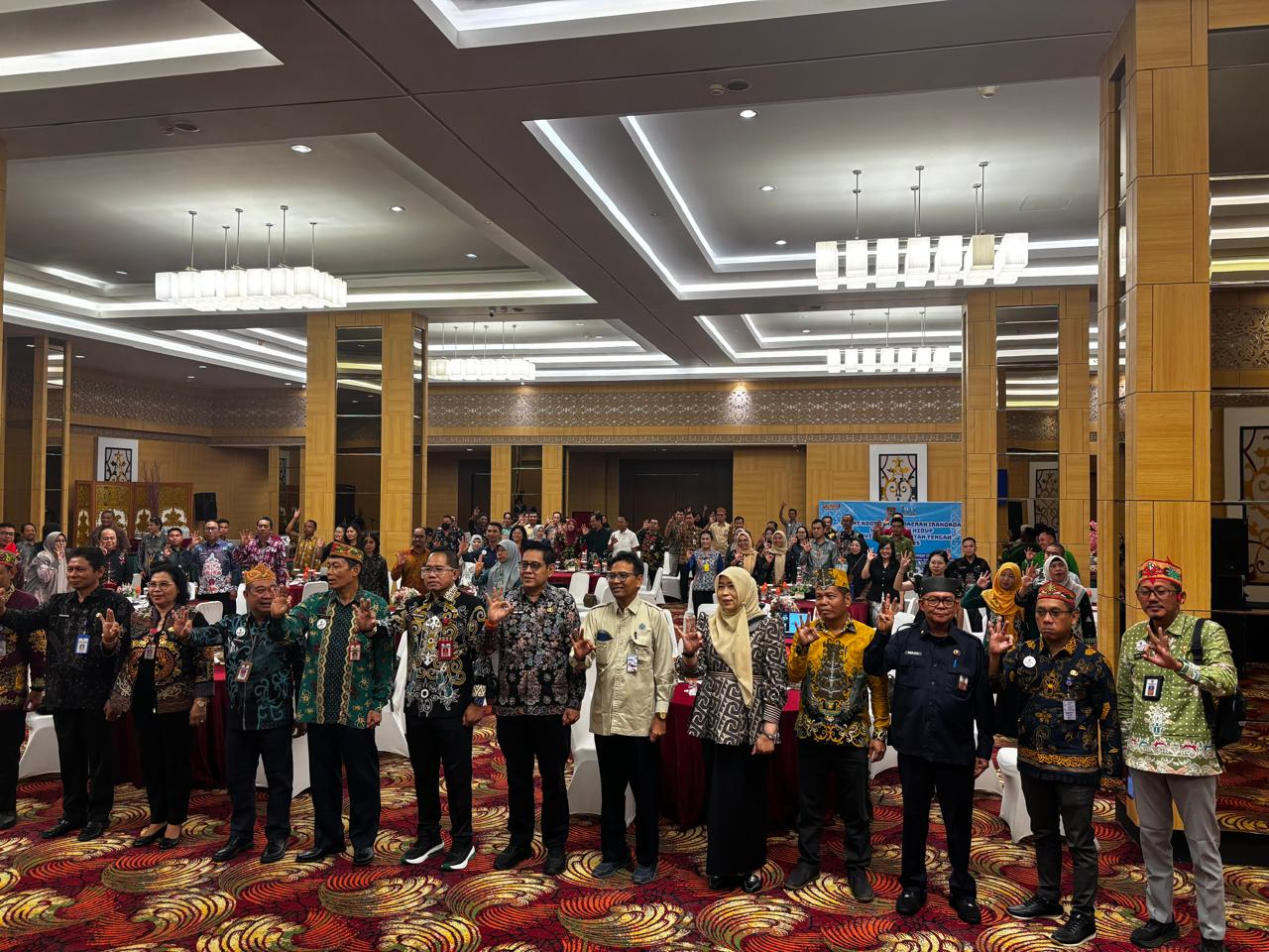 DLH Kotim Raih Penghargaan di Rakorda Lingkungan Hidup 2025